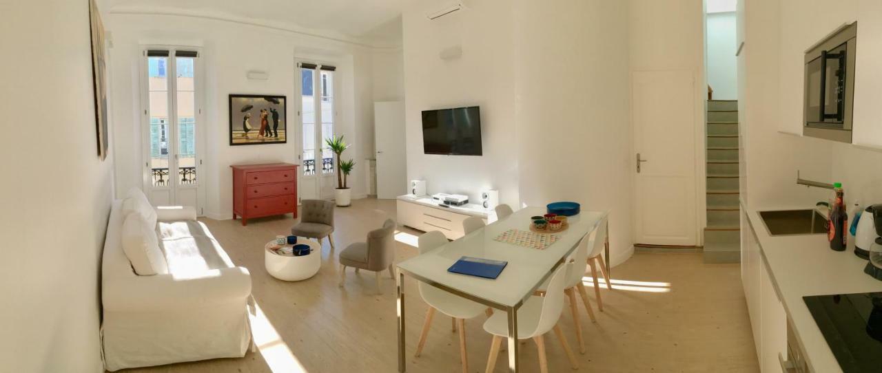 Apartment On Place Massena นีซ ภายนอก รูปภาพ