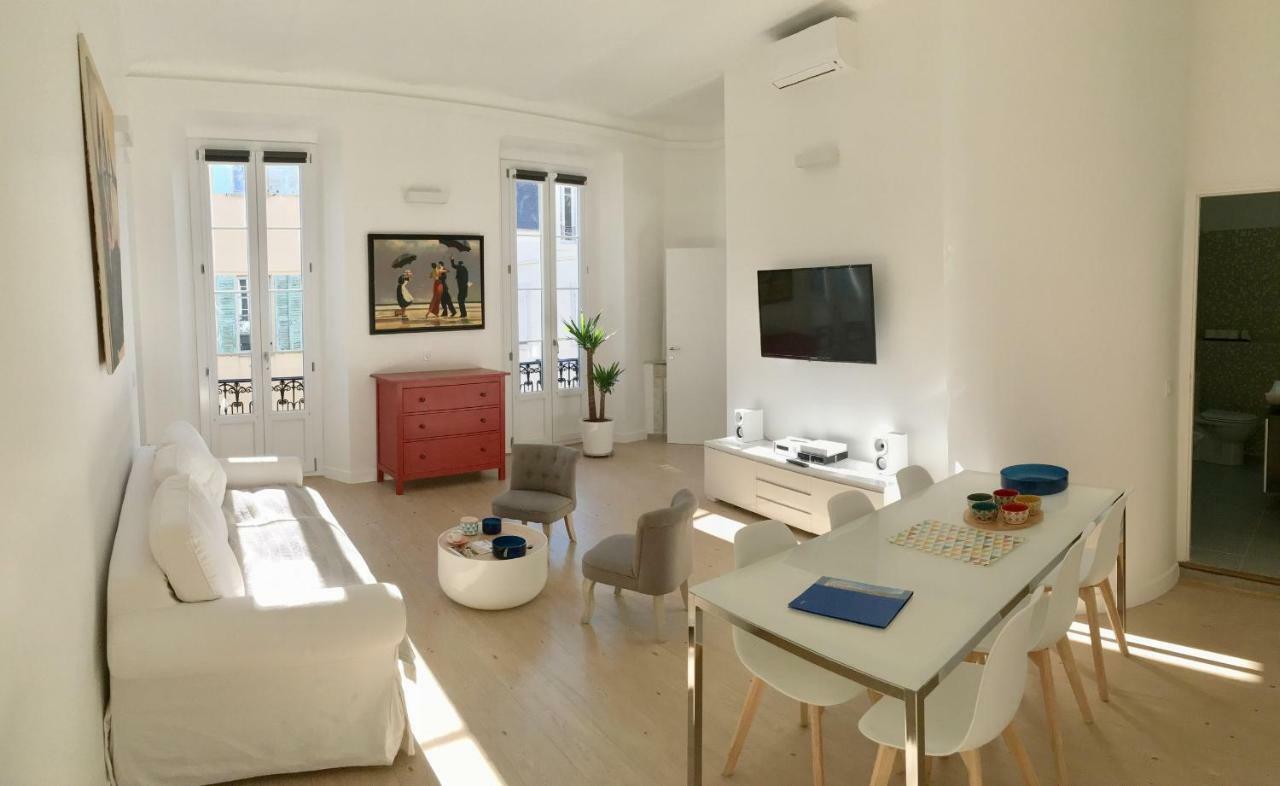 Apartment On Place Massena นีซ ภายนอก รูปภาพ
